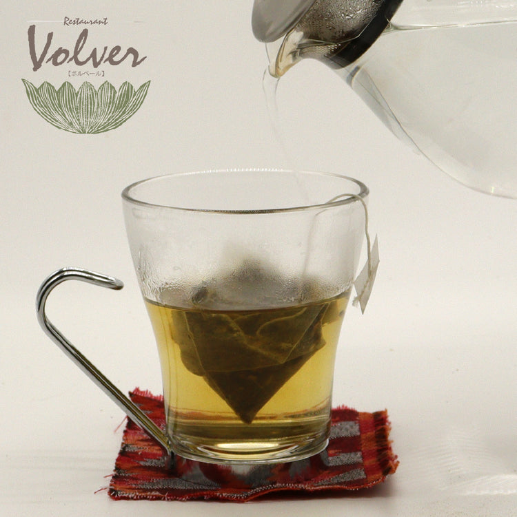 イタリアンレストランボルベールトゥルシーティー(ホーリーバジルのハーブティー 神目箒のお茶)