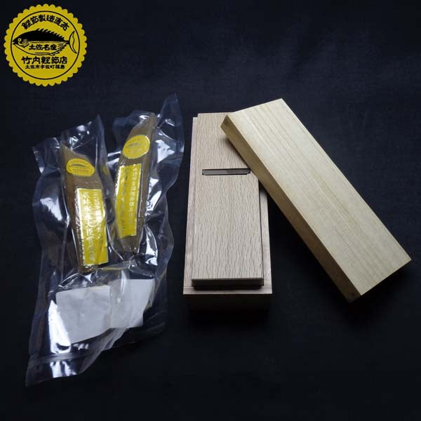 鰹生節削り器セット けずりっ子本節セット(鰹削り器1個、本節2本(約400g程度))